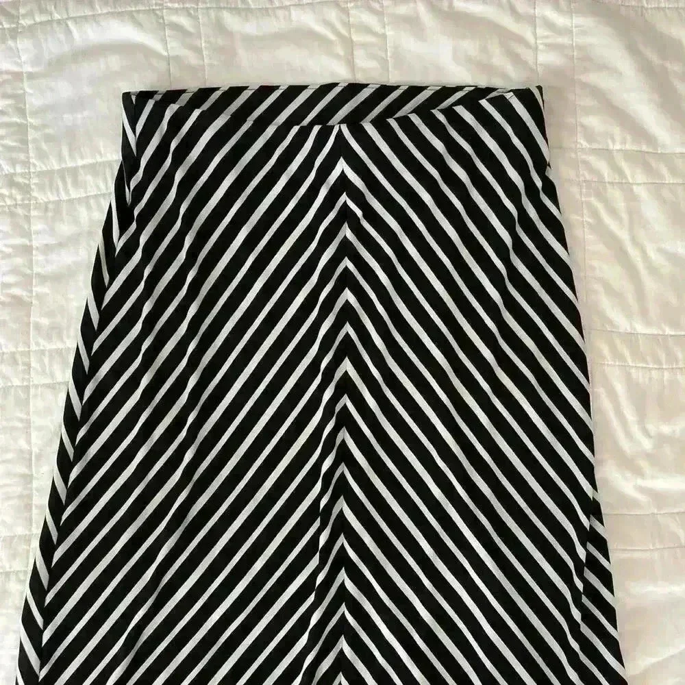 y2k‎ whimsigoth black and white striped maxi skirt women’s small gothic autumn